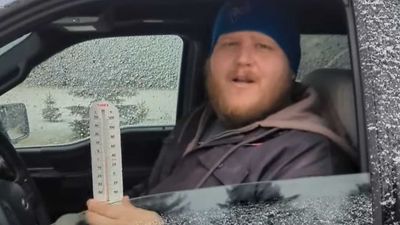 Here’s How Fast An EV Heats Up Compared To An ICE Car