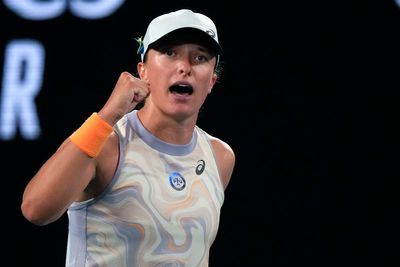 Iga Swiatek sets Australian Open ‘goal’ after overcoming tricky Jule Niemeier test