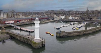 Sleek Edinburgh flat with sea views in sought-after area hits market for mere £175K