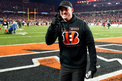 Bengals’ Zac Taylor again delivers game balls locally after playoff win