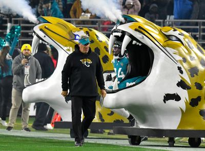 Doug Pederson tells NBC’s Peter King what he told Jaguars at halftime