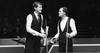 Steve Davis recalls hilarious plane journey with Alex Higgins - "I totally s*** myself"