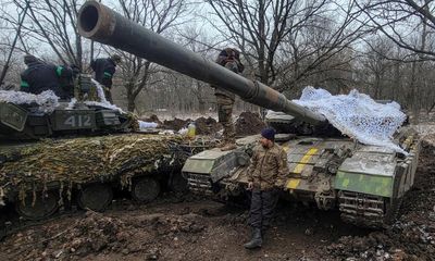 Kyiv says battles ongoing in Soledar and denies Russians have taken town – as it happened