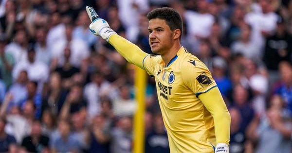 Leeds United given positive news in pursuit of Club Brugge goalkeeper Senne Lammens