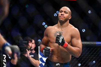 Ciryl Gane Inviting Kylian Mbappé and His Teammates to UFC 285