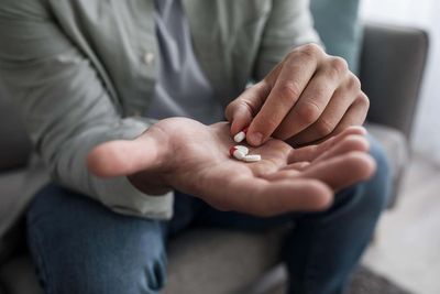 Don’t go ‘cold turkey’ when coming off antidepressants, experts warn