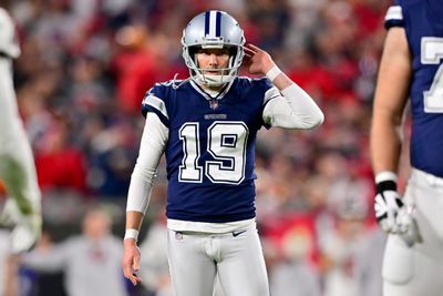 Brett Maher misses fourth straight PAT in Cowboys’ wild-card game against Bucs