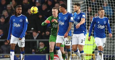Everton players 'not good enough' and need to take account for club 'mess'