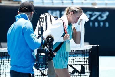 Play suspended for three hours at Australian Open due to extreme heat