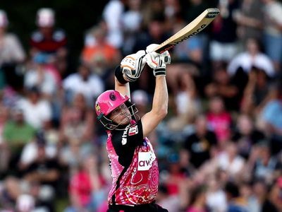 Smith notches Sixers' first BBL century