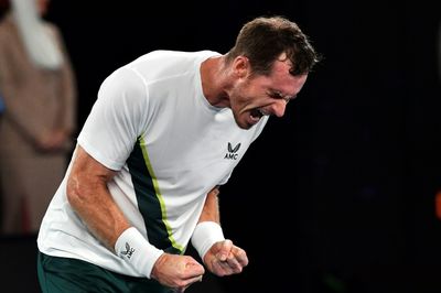 Veteran Murray stuns Berrettini over five sets at Australian Open