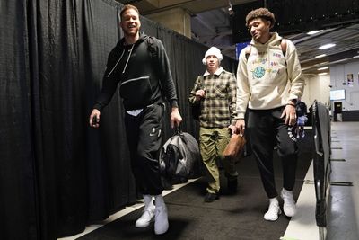 Justin Jackson, Boston Celtics volunteer to help feed the chronically ill