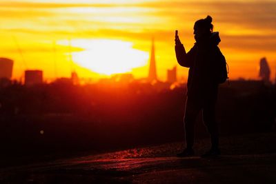 In Pictures: UK wakes to sunrises, snow and ice as temperatures plunge