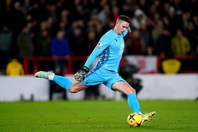 Dean Henderson: Nottingham Forest set to lose goalkeeper for four weeks