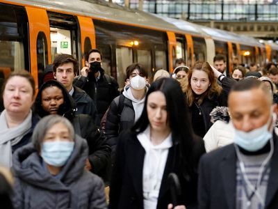 Two out of every five London trains was disrupted last year