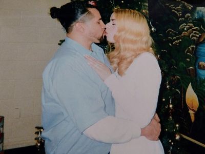 UK woman marries rapist serving 20 years in US prison after meeting through Spanish lessons