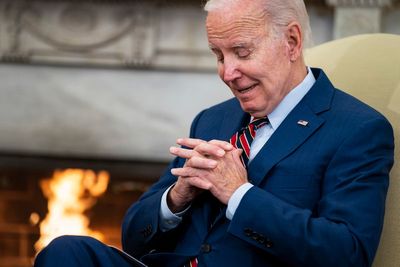 Biden news - live: Steph Curry defends Biden taking the knee after Kamala refused to at Warriors photo op