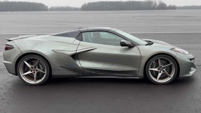 2024 Chevrolet Corvette E-Ray Video Shows Details Of Hybrid Powertrain