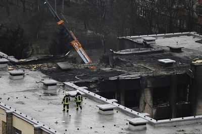Ukraine helicopter crash kills interior minister in Kyiv as fighting rages on in east