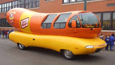Oscar Mayer is searching for its next 12-pack of Wienermobile drivers