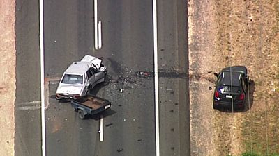 Drivers killed in head-on crash on Sturt Highway in South Australia's Riverland