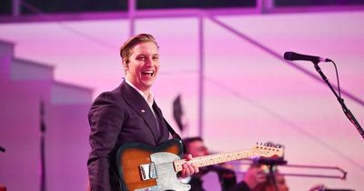 Mum 'in relationship with George Ezra' almost conned out of £5,000 by catfish