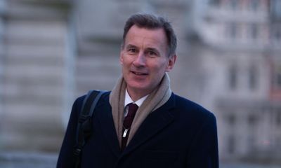 Jeremy Hunt ‘planning a slimmed-down spring budget with no tax cuts’