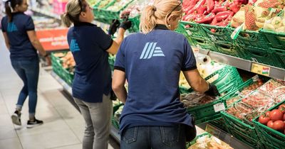 Aldi is giving thousands of workers a pay rise - see how its hourly rate is changing