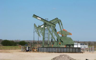 Oil production picking up in second-largest U.S. shale field