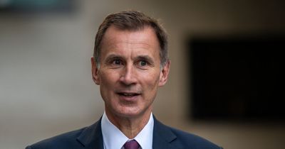 Jeremy Hunt mocked for ‘cringe’ video explaining high inflation with coffee cups