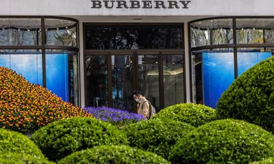 Rush for bags and scarves helps Burberry offset China Covid slump