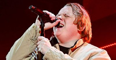 Lewis Capaldi thrown pants with X-rated message on stage as crowd begs him to try them on