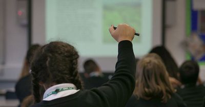 How much do teachers in Bristol get paid?