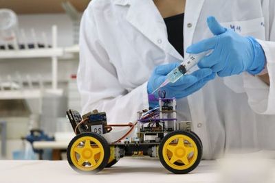 Scientists create robot with ‘biological nose’ able to detect smells