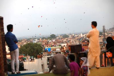 India: Three children among six dead as kite strings slit throats at Gujarat festival