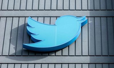 Twitter hit by 40% revenue drop amid ad squeeze, say reports