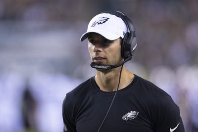 Texans would get a critical thinker as coach by hiring Eagles DC Jonathan Gannon