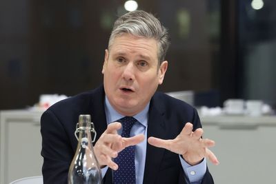 Keir Starmer to invoke Blair as he tells Davos the UK is ‘open for business’