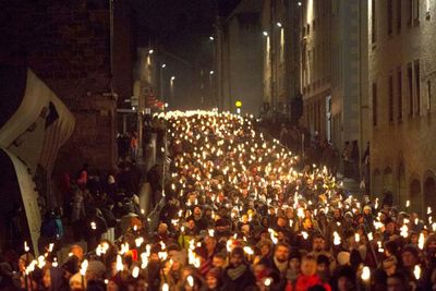 Striking torch-lit procession to lead Scots to Parliament on Brexit day
