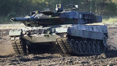 Under pressure to send tanks to Ukraine, Germany wants US to pitch in