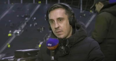 Gary Neville points finger at Man Utd stars in wall for Michael Olise's stunning free-kick