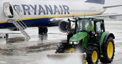 Greater Manchester's hour by hour weather forecast after snow shuts Manchester Airport