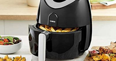 Tower's sell-out air fryer that helps 'save on energy' has had its price slashed