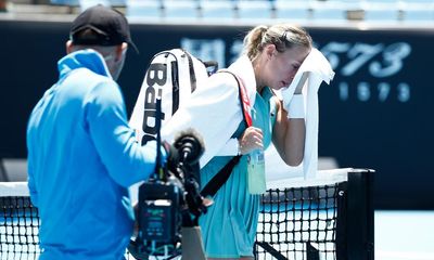 Australian Open disrupted by extreme Melbourne heat … and torrential rain