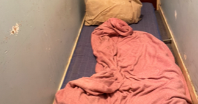 Edinburgh woman 'sleeping in her brother's hall' after angry note from her neighbour