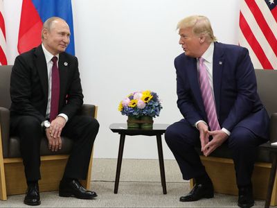 Special counsel pressing Trump officials on Russia probe documents, report says