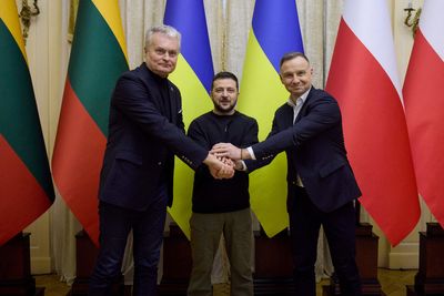 UK, Poland, others pledge to pursue 'unprecedented' military support for Ukraine