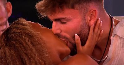 Love Island's Zara leaves Olivia seething after steamy snog with Tom