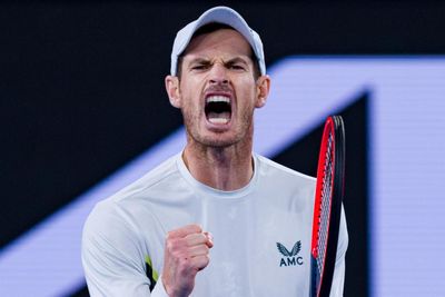 Andy Murray defeats Thanasi Kokkinakis to reach Australian Open third round