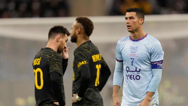 Appreciate the Goatness': Messi and PSG edge Ronaldo's all-stars in desert, Soccer